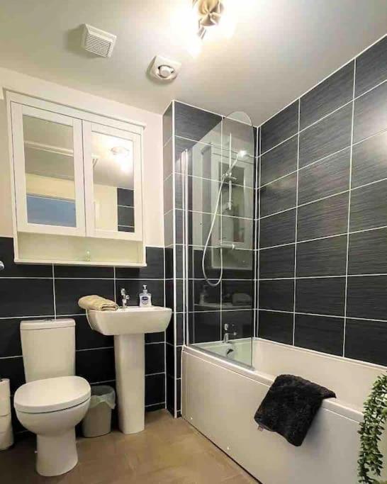 Ferienwohnung Loch Leven Getaway - 2 Bed House Kinross Exterior foto